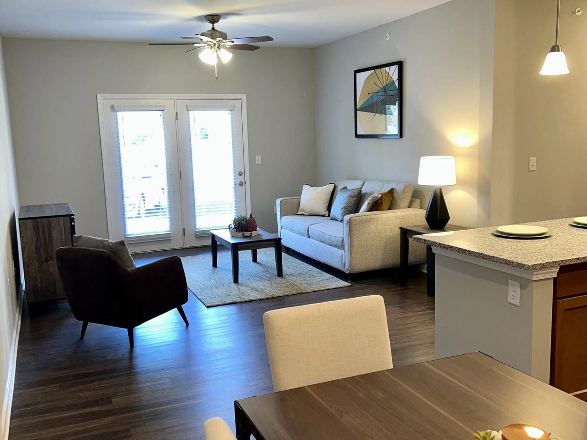 Cardinal Ridge — interior 2