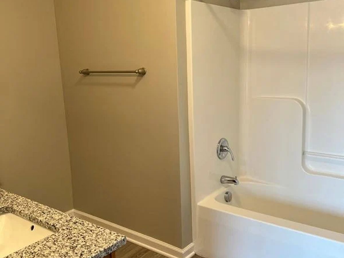 Ronnie Layne — interior 2